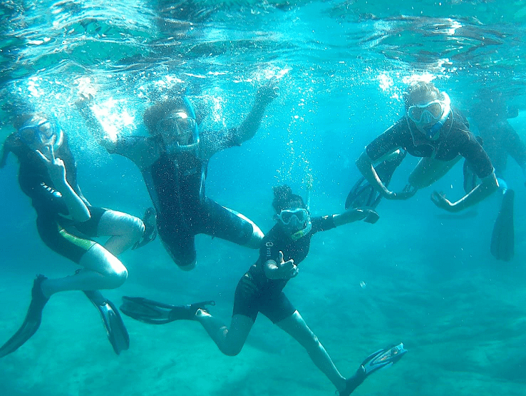 temps-jeunes-activite-snorkeling-colonies-de-vacances